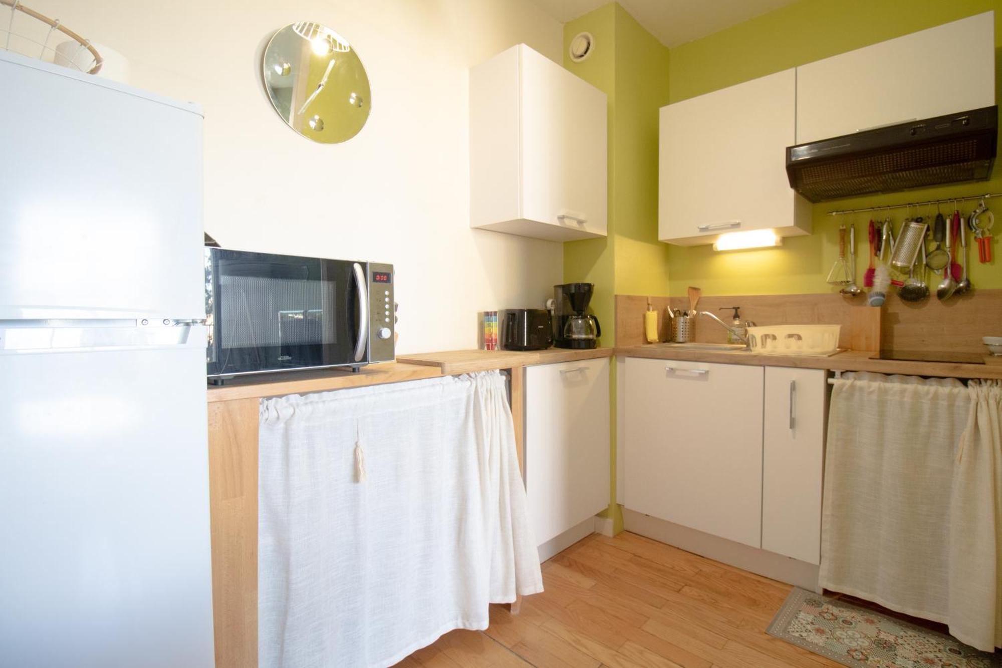 Appartement Spacieux Avec Balcon Bourg-en-Bresse Eksteriør bilde